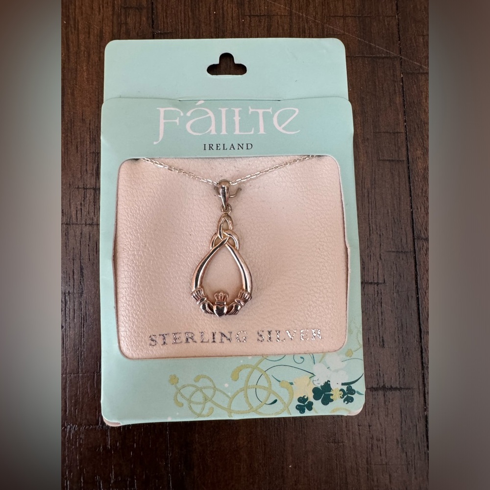 Sterling Silver Claddagh Trinity Celtic Pendant